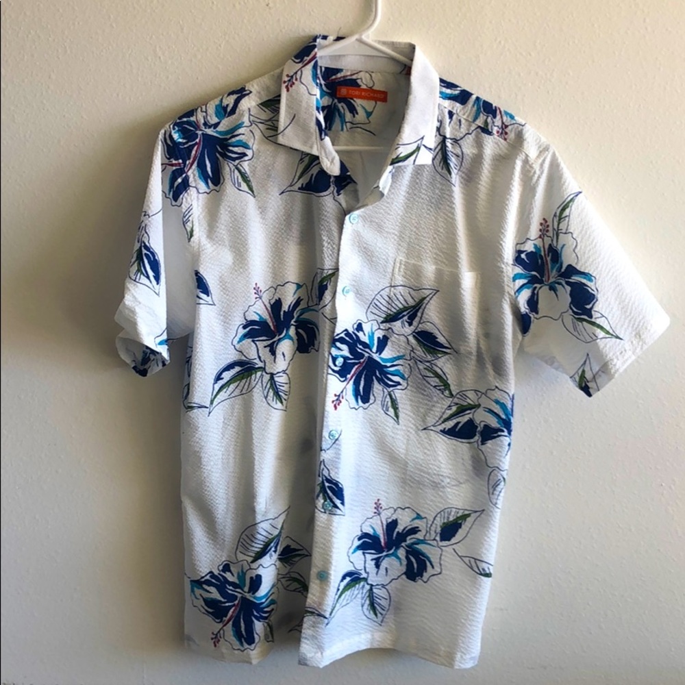 Men’s aloha shirt